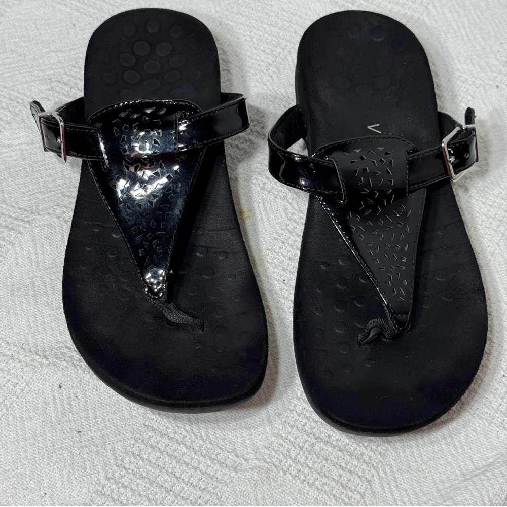 Vionic Tropez Womens 8 Glossy Black‎ T-Strap Thongs Sandals Comfort Shoes